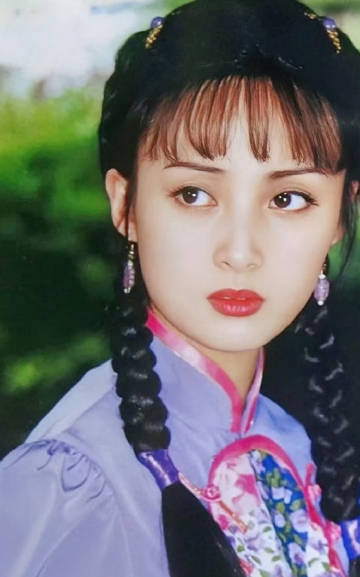 甄嬛传晚会惊喜嘉宾蒋勤勤 蒋勤勤来甄嬛传晚会，这真的是让人直呼好家伙，作为番外成