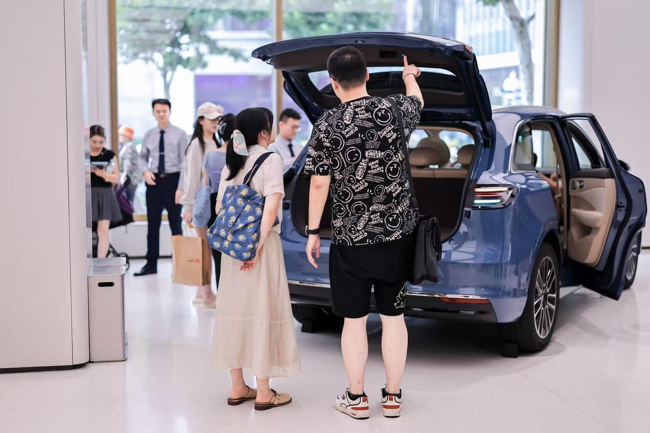 11万订单藏着破圈密码，尚界H5这波覆盖太广了
最近一直在关注尚界H5，看到它小