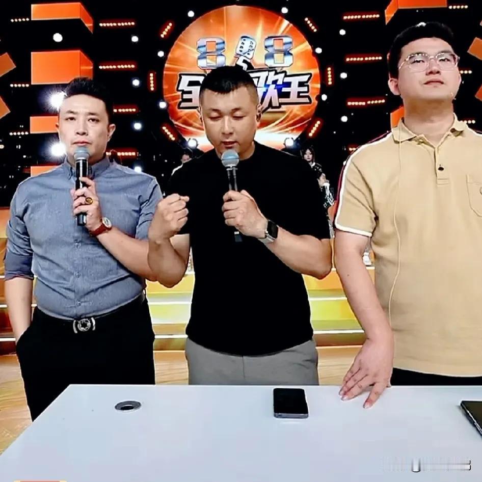 太原老葛带货新思路
太原老葛现在带货，和过去思路完全不同，他会邀请两个同一产品的