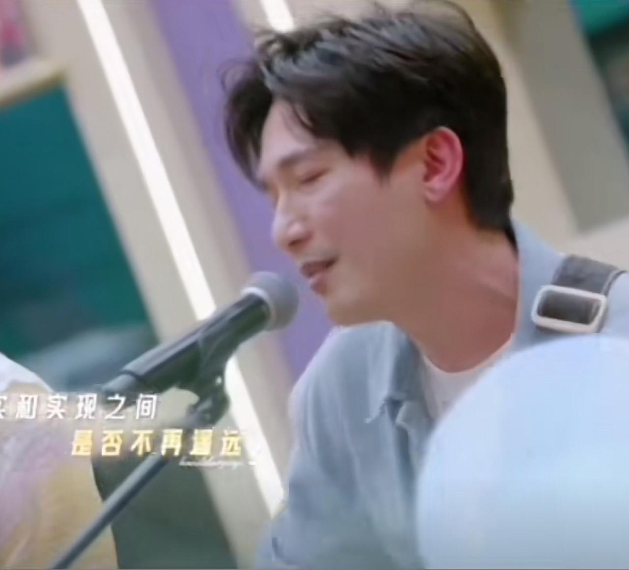 快乐老友记里楚生唱的《鱼乐圈》真的很封神啊！
今天刷到了哥几个在老友记里的即兴合