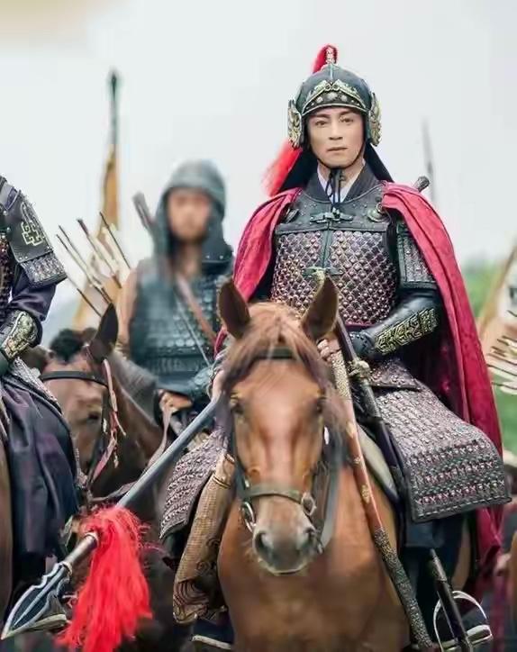 李定国为什么打不过尚可喜？

主要是李晋王本身的能力比较有限。

和他大哥相比，
