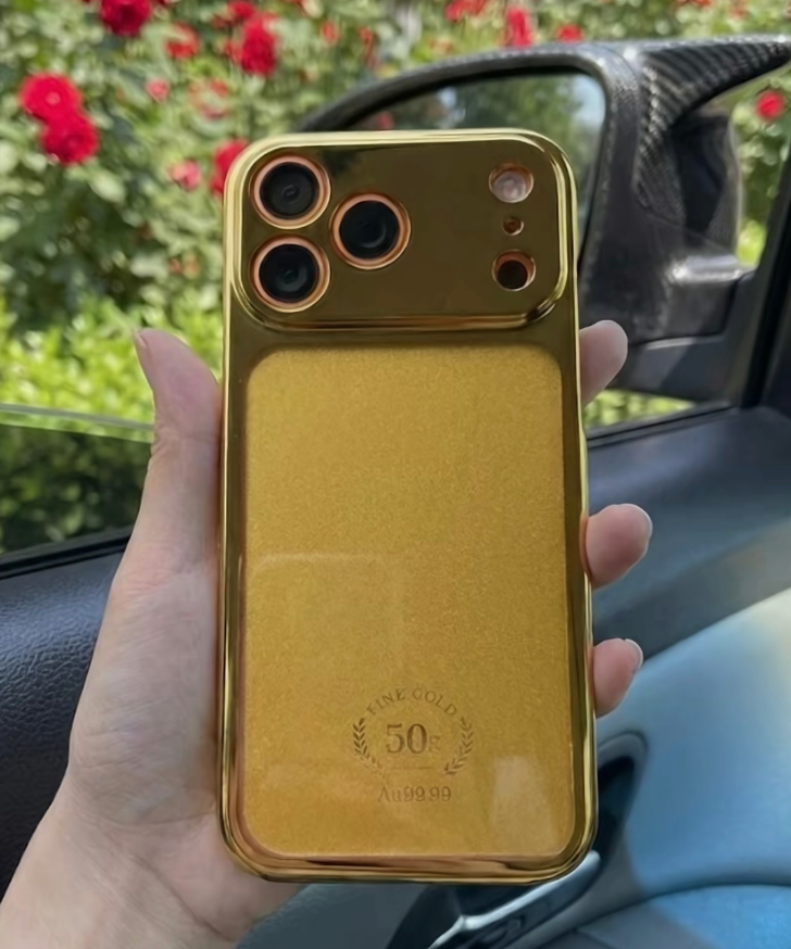 买139999元黄金手机壳送iPhone 金子可有，热度也可以蹭，问题是就不能把