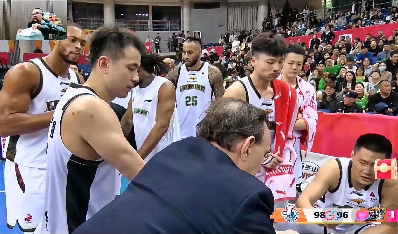 从昨晚辽宁队双加时惜败青岛可以看出：我们现在的短板还有2处需要解决！
没错！这2