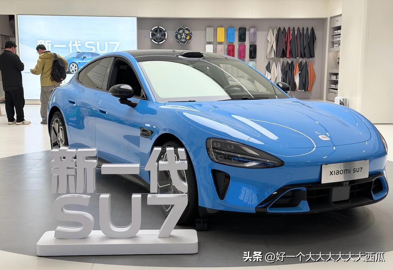 小米雷军绝对是为数不多把互联网营销弄明白的那群人，
在23日小米新一代SU7交付