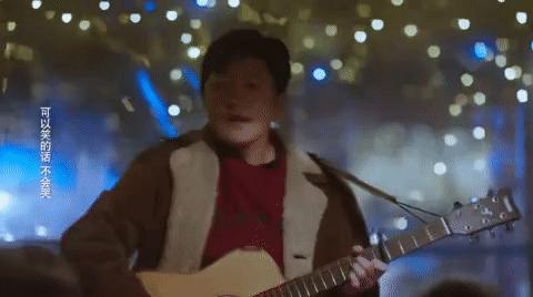 郭京飞别唱了我自己哭 郭京飞别唱了我自己哭！舅妈车祸后，老舅路边卖唱凑医药费，这