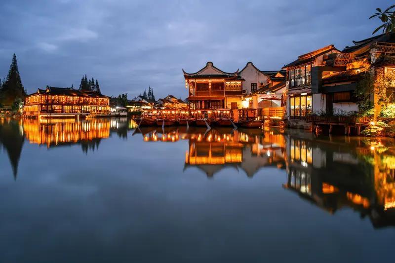 冬日生活打卡季 冬日生活真是丰富多彩！就说朱家角的皇家金煦酒店，简直是冬日打卡的