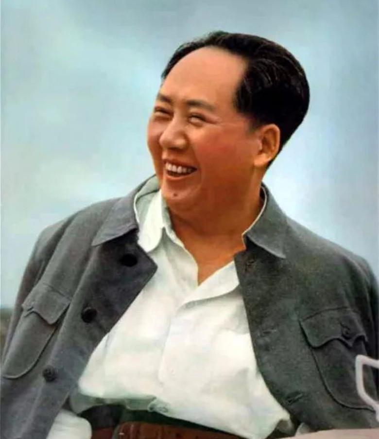 外国友人请教毛泽东究竟应选择中国身份还是马克思主义者？毛主席巧妙作答令人深思
公