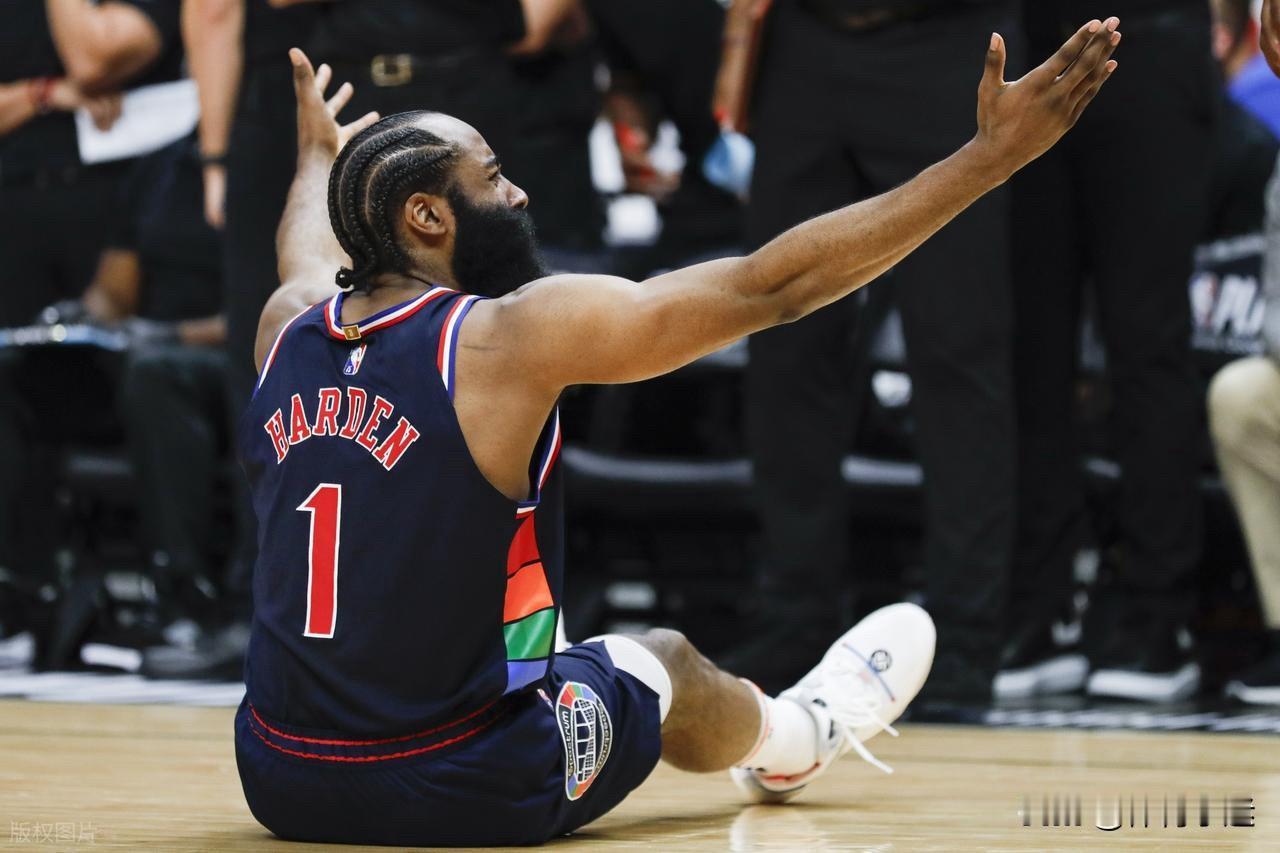 假摔风气是由国际球员带起来的吗？
今日，NBA已退役球星加内特在参与一档节目时谈