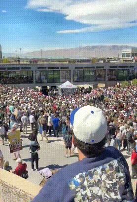最精准的击杀，200码一枪毙命：击杀特朗普盟友。说明枪手根本不是普通人，大几率部