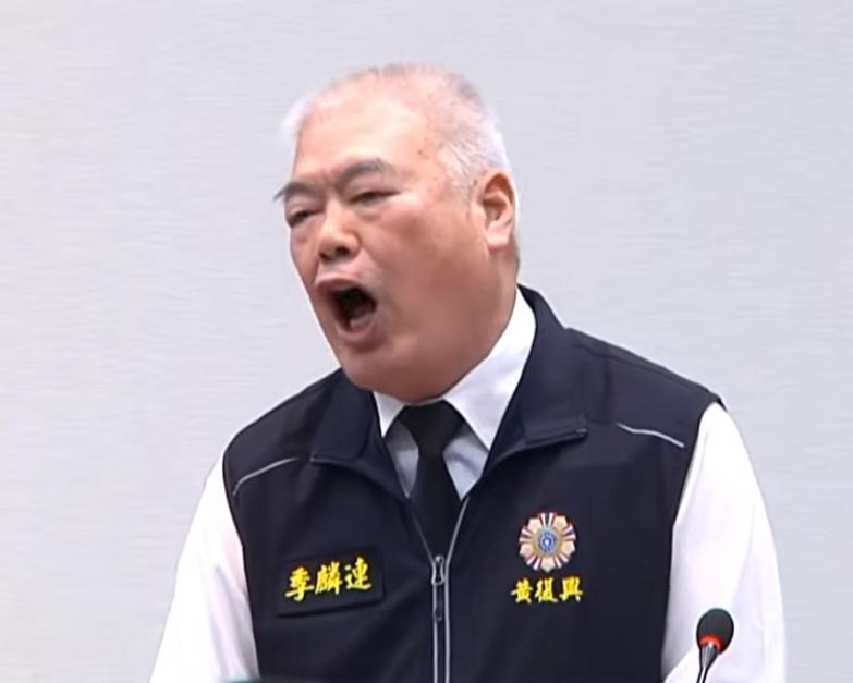 国民党中常会，副主席、黄复兴党部主委季麟连谈当前闹得沸沸扬扬的“军购案”，看到傅