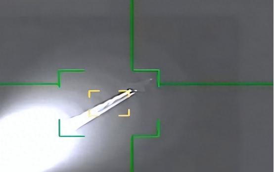 F35果然被摧毁？机身被从尾穿到头，击中飞行员，美军又收噩耗
 
美军当时的表态