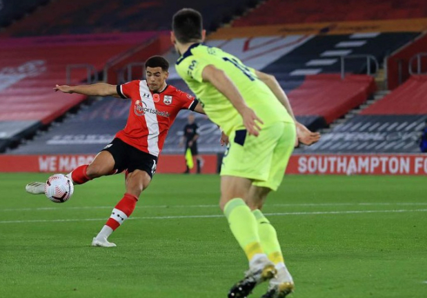 罗马诺：切-亚当斯免签加盟都灵，双方已签下3年合同7月22日讯 据知名记者罗马诺