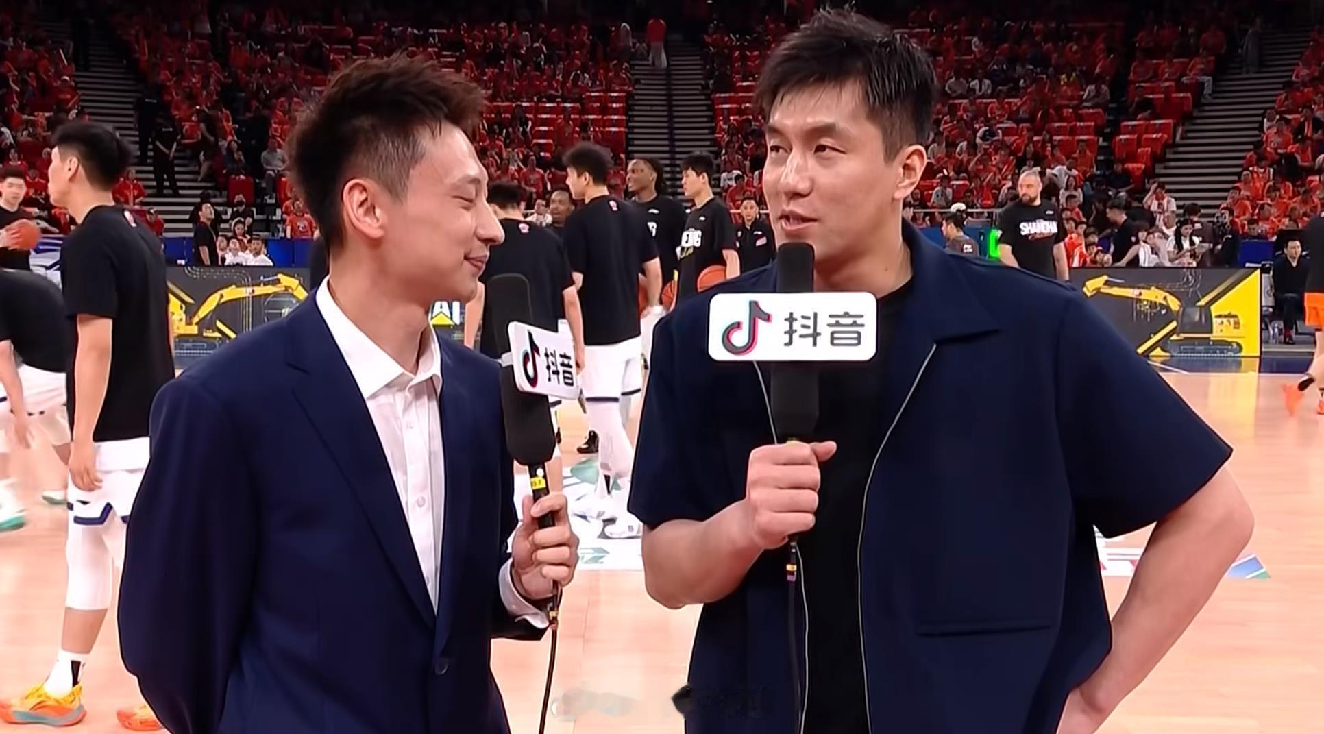 cba总决赛CBA 问：如何发挥张镇麟和弗格的经验和优势？郭艾伦：让他们上场问：
