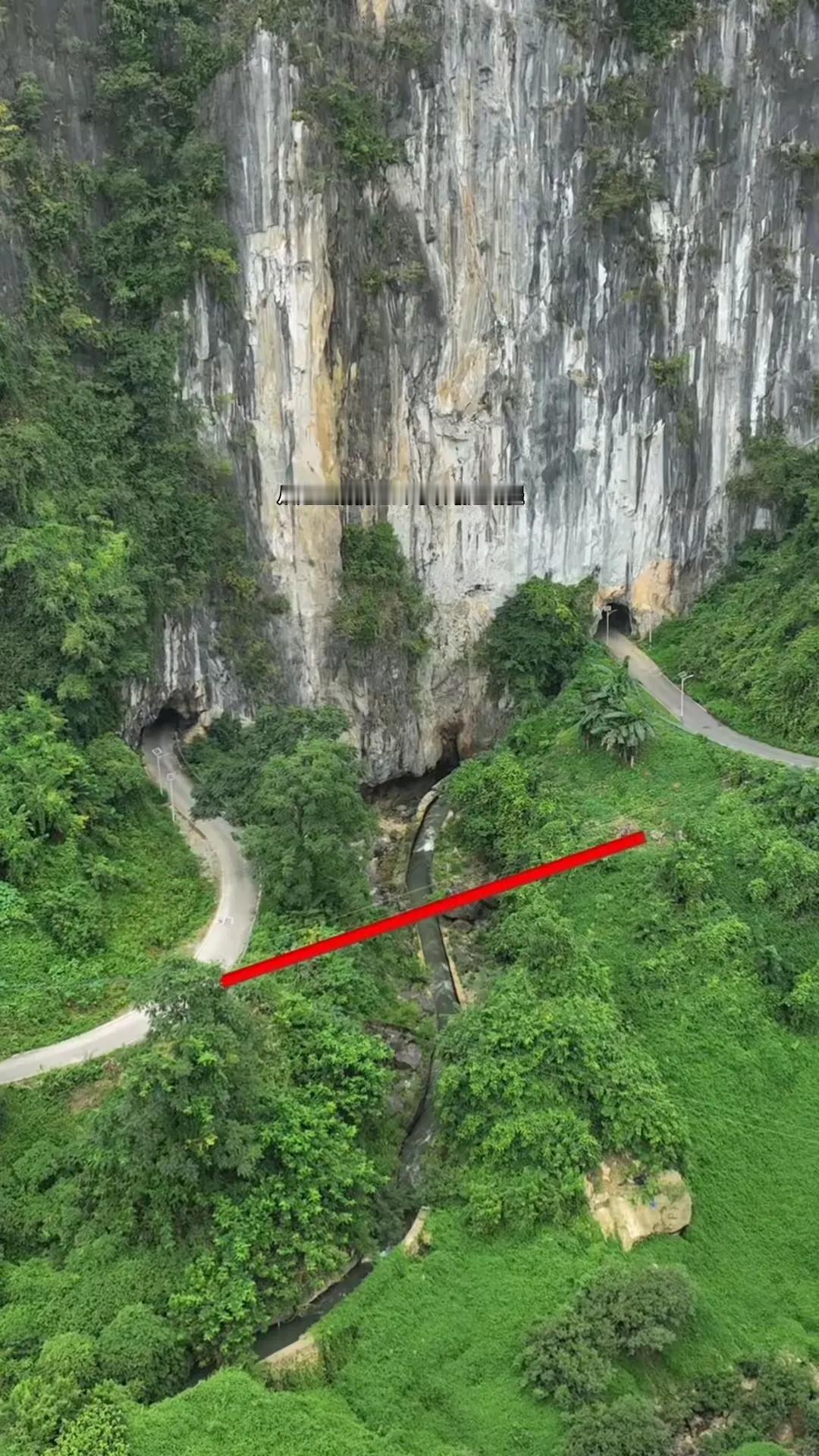 架个桥过去不但节约成本，还缩短路程，为什么要穿山挖洞绕了个大弯？