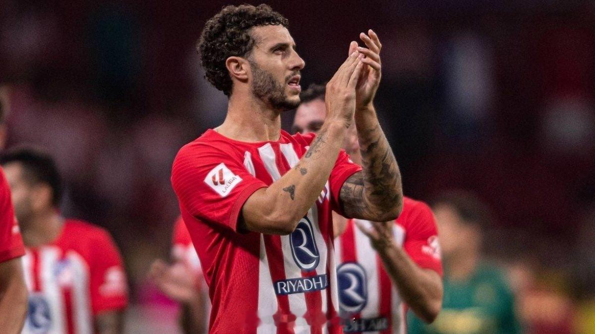 曼联也不签埃尔莫索，现在他只有来自沙特球队的报价，但是他还想留在欧洲。 ​​​