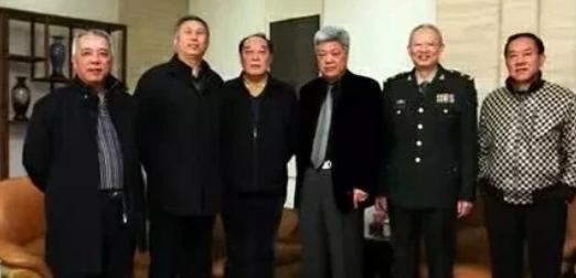 1967年10月，保卫人员向许世友报告：司令，有人要见你，许世友吼了一声：不见，