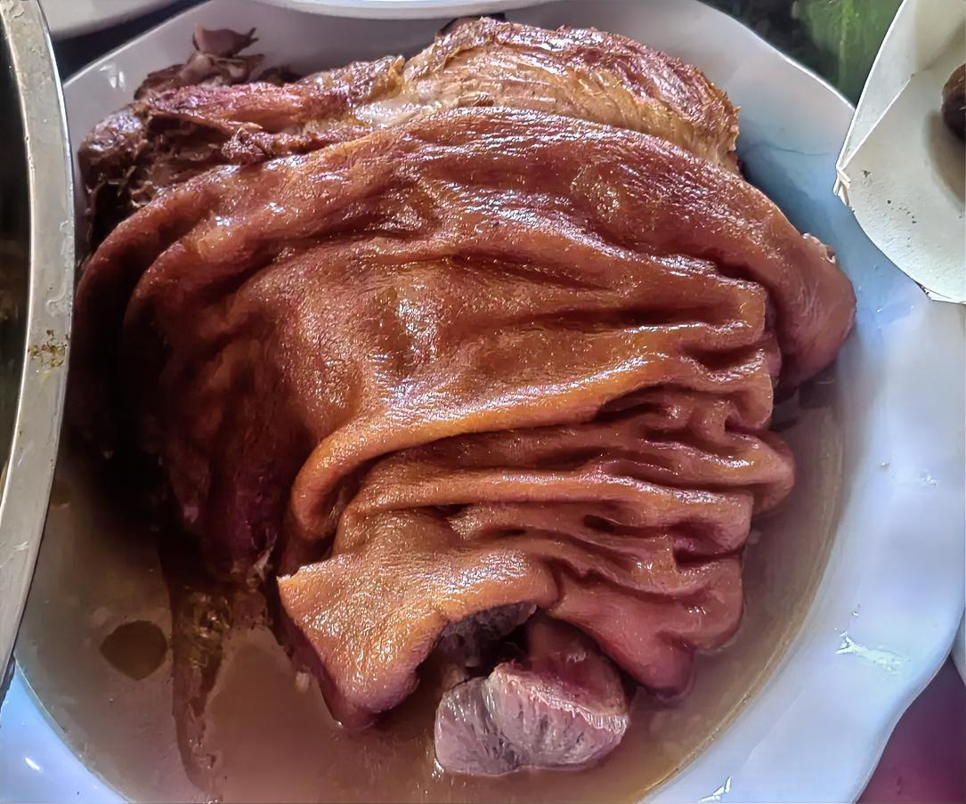 小时候农村的宴席，哪道菜让你难忘冰糖趴蹄！