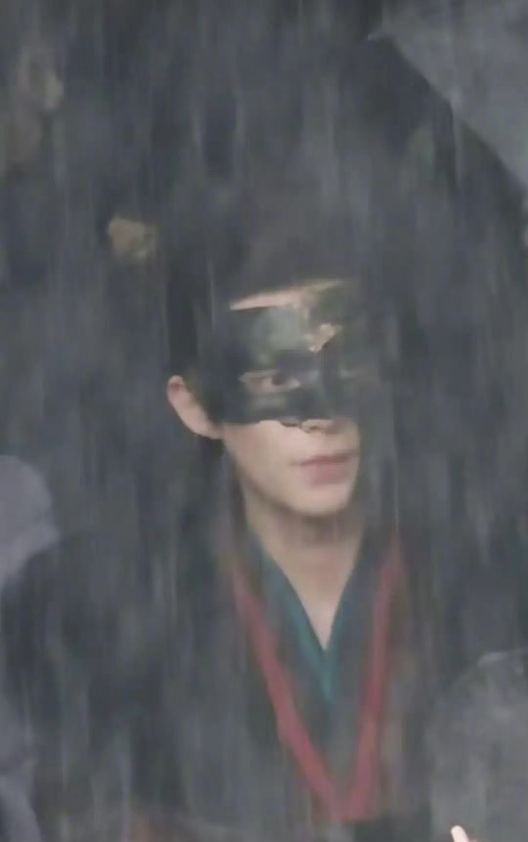 将门独后王鹤棣路透，王鹤棣戴面具的造型，好看吗？