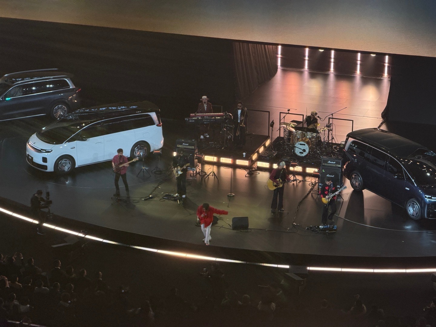 终于听到GALA乐队唱歌了！！！和零跑一起追梦赤子心～零跑汽车十周年零跑9系豪华