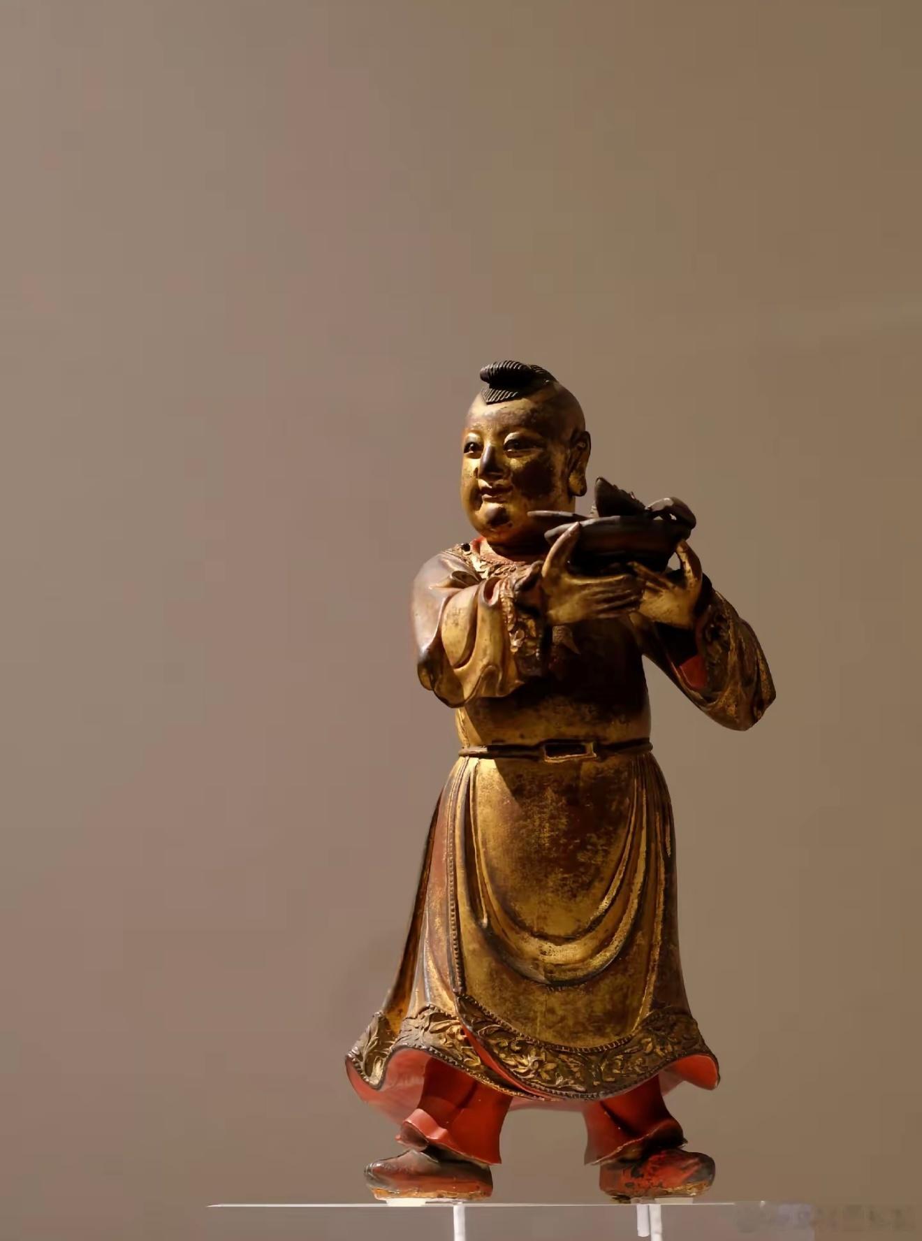 被生活坑过之后，我依旧选择善良，我们总会遇上几段猝不及防的坎坷，撞见几个藏着私心