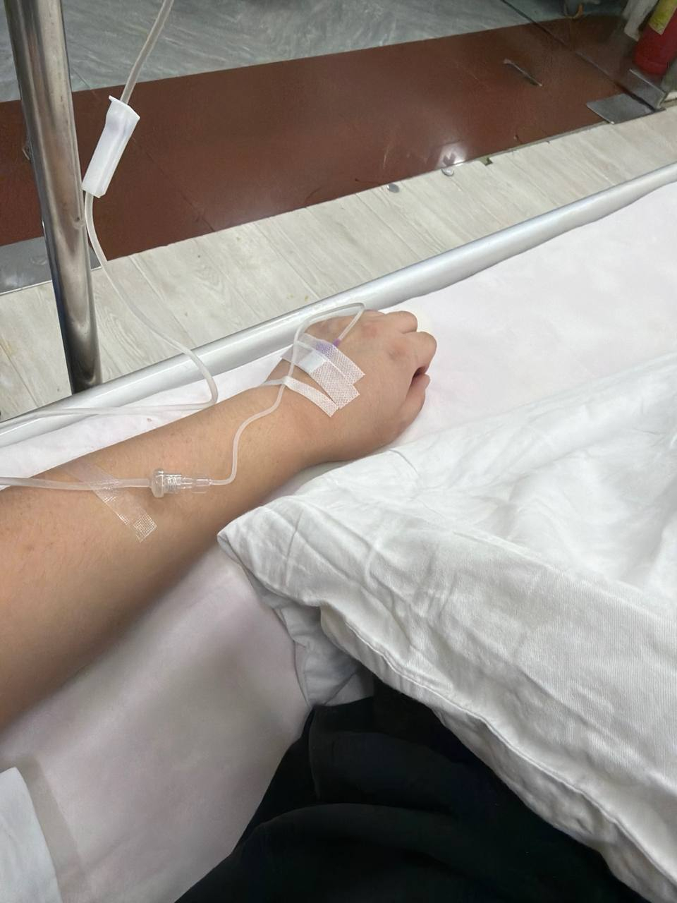 一会又要去扎针了，最近天气喜怒无常的大家注意保护好自己