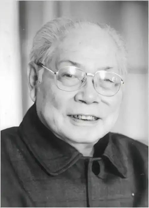 1949年，蒲华辅被捕叛变，他供出了马识途。马识途赶紧撤退，他化装成商人去车站，