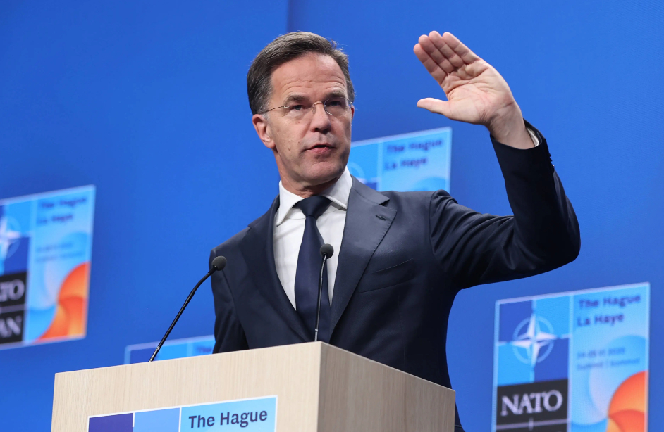 北约秘书长吕特11月6日放话：北约的弹药产能，终于开始“逆袭”了。[流鼻血]他直