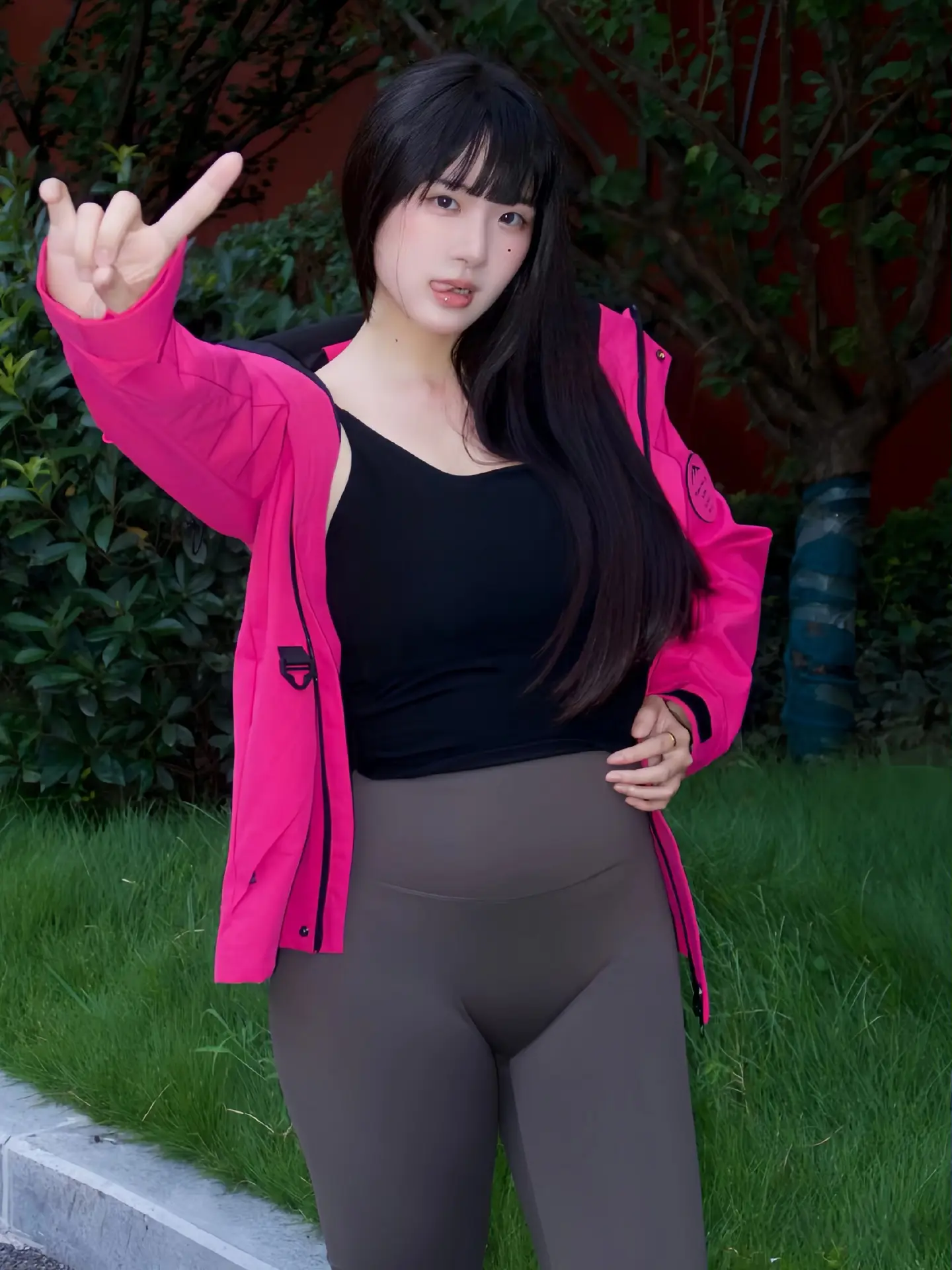 你觉得你要的并不多为什么命运这么捉弄人，那可能是你只往一条路找你想要的。