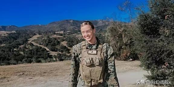 不愧是印度人，连美国女兵都不放过！2019年，阿富汗美军基地，一名印度工人起了歹