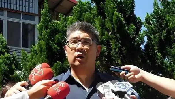 一点面子都没留，连胜文这回算是撕下了民进党当局的遮羞布！
 
近日，连胜文在接受