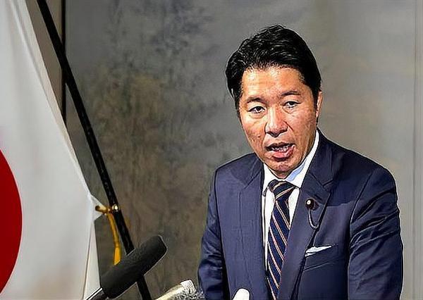 给机会不珍惜！日本代表团空手离场，中方海警出手立全新规矩
 
中日最新一轮外交交