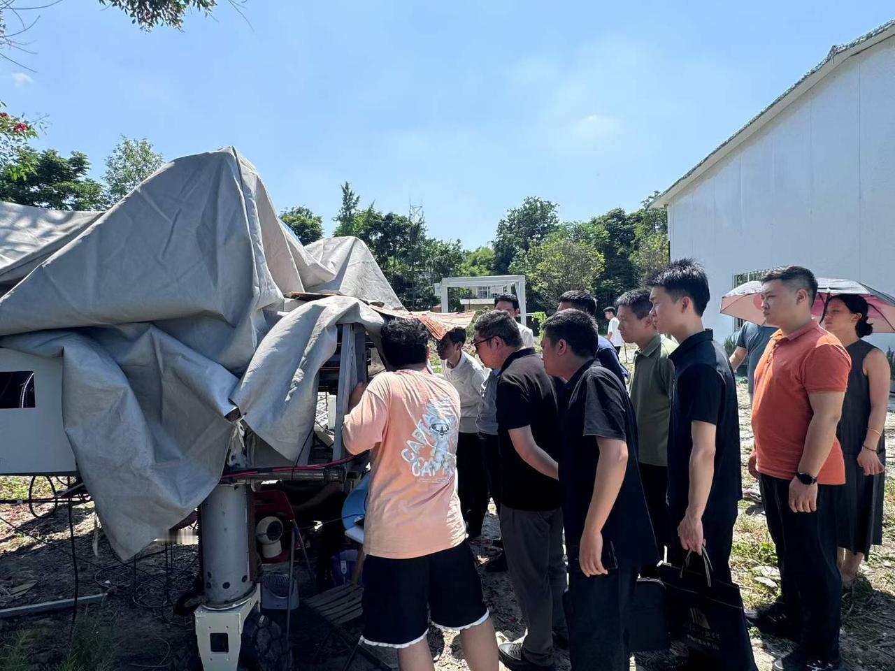 农业采摘机器人。
5月19日，组织部分农业城市的驻蓉机构赴犍小茉农业采摘机器人考