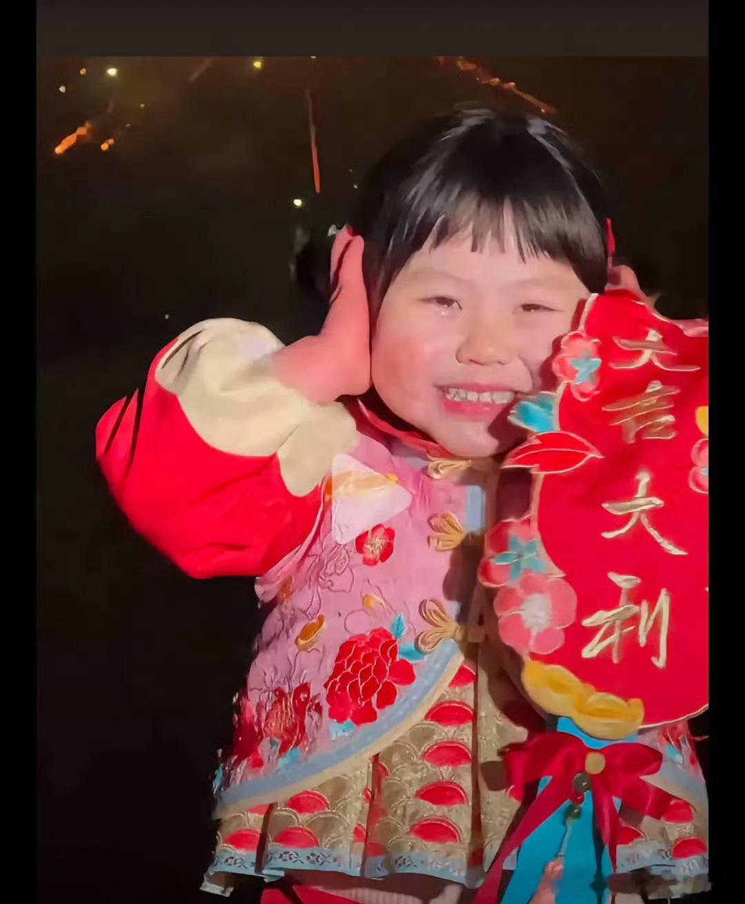 瑶一瑶年收入或超1650万 互联网真是吓人啊，瑶瑶这么可爱的小朋友，一直暴露在镜