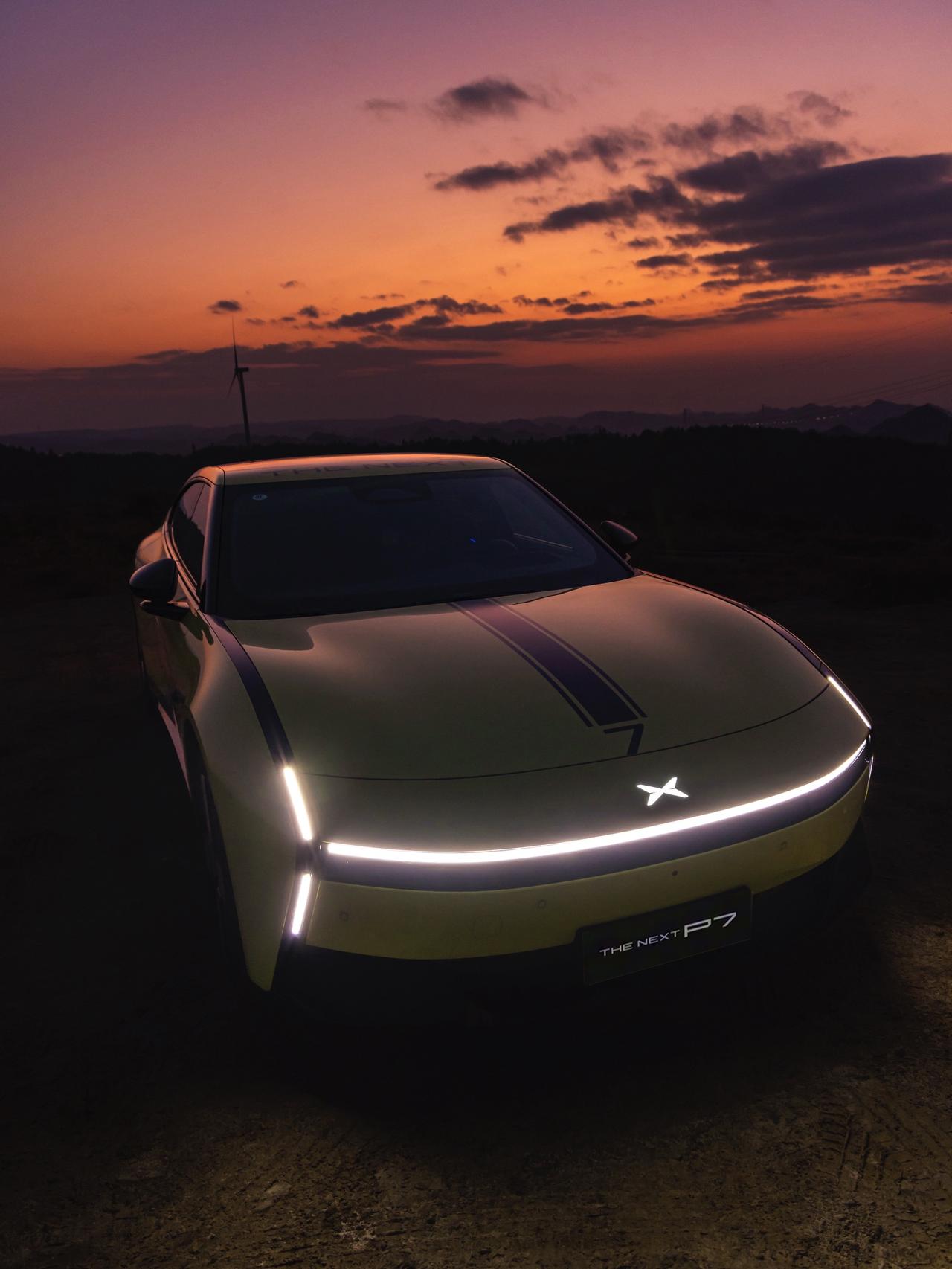 落日飞车 | 小鹏P7这颜值，你打几分？車行摄 拍车日常 晒出你的爱车 小鹏p7