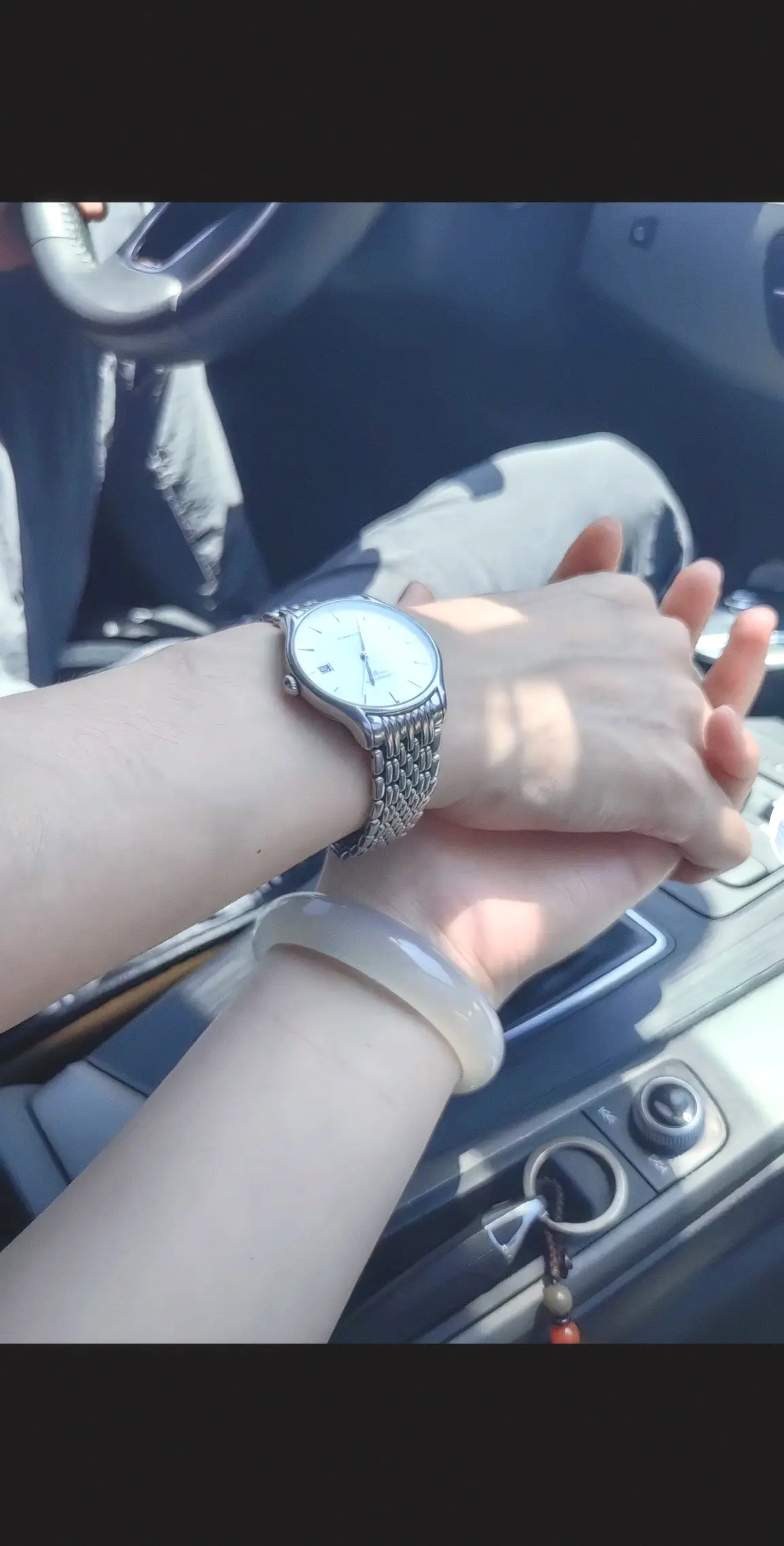 在薄情寡义的世界里，我依然重情重义，的活着，让人敢惠，记人情义