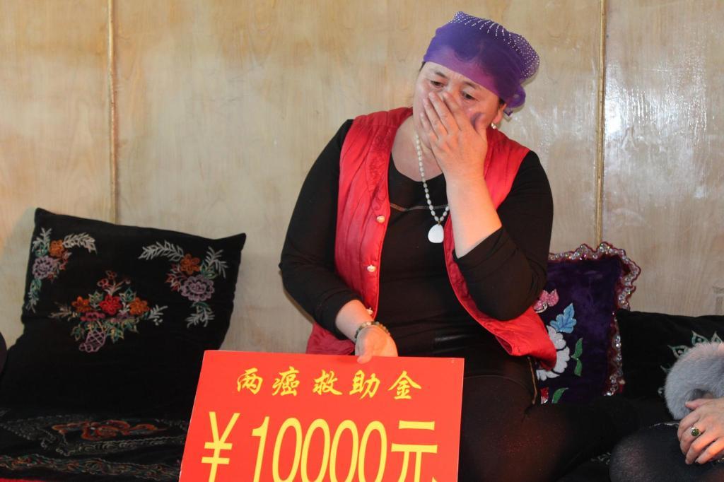 连续多年捐款，停捐仅一个月，就接到基金会质问电话
 
有一名女子持续好几年给基金