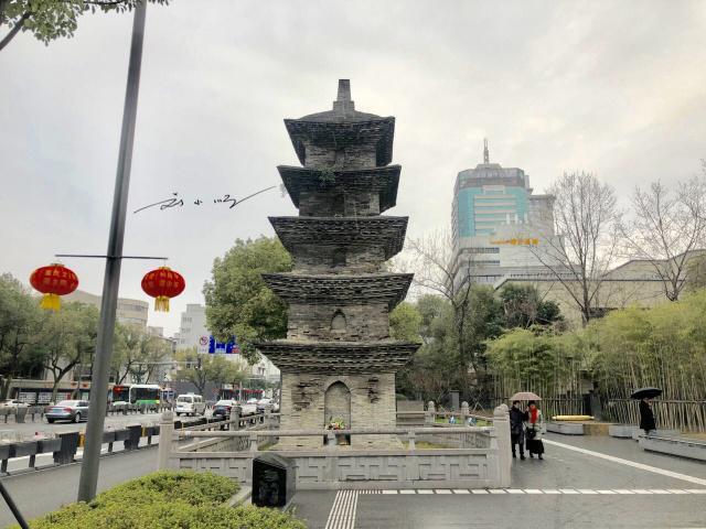 宁波路边“最不起眼”的国宝级文物，游客知道其身世后直冒冷汗？

中华上下5000