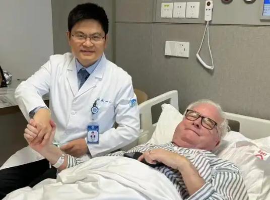 完蛋了，被老美发现世外桃源了，我们这里火了美国“斩杀线”，老美那边一个新词语也火