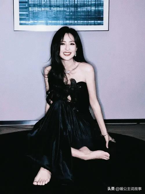 佟丽娅露着脚丫真美