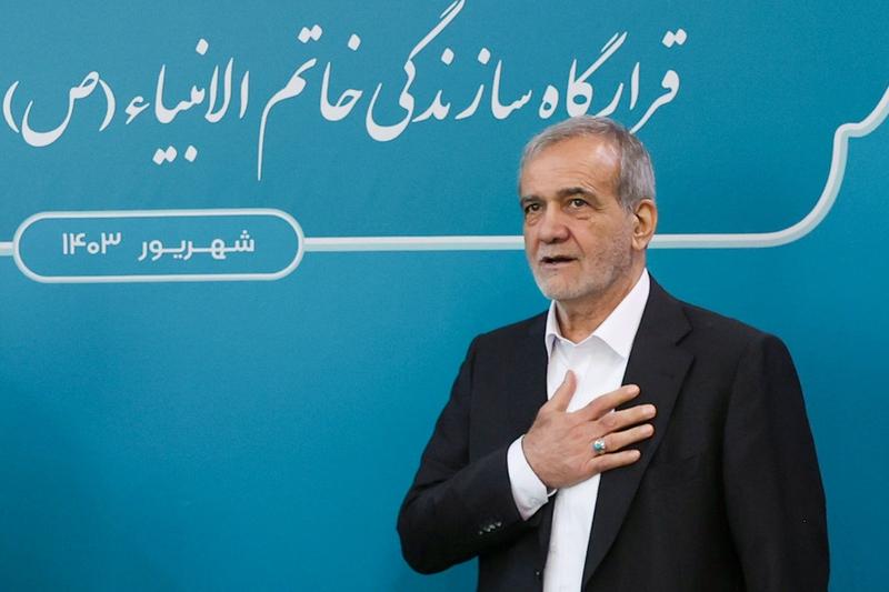 在被美国“上了一课”后，伊朗终于清醒了。
佩泽希齐扬宣称伊朗“绝不可能无条件投降