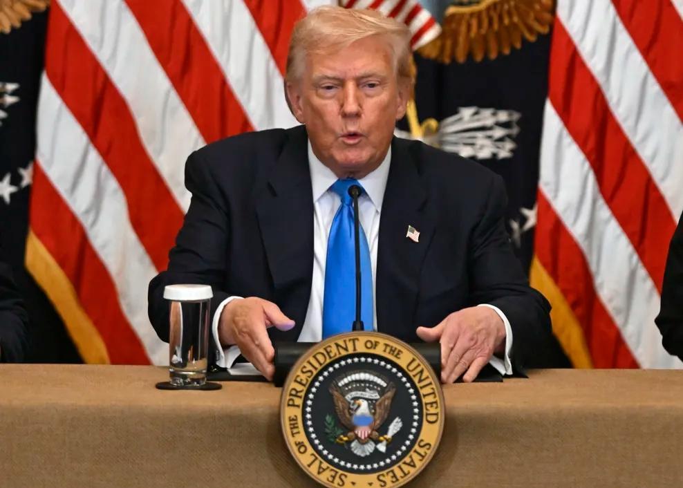 特朗普最新宣布！
当地时间4月16日，特朗普在社交媒体宣布，将邀请以色列总理内塔