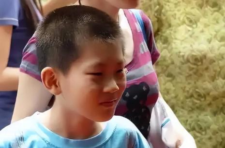 “国家的一大损失！”2000 年山东惊现神童，两天读完小学，10 岁参加高考斩获