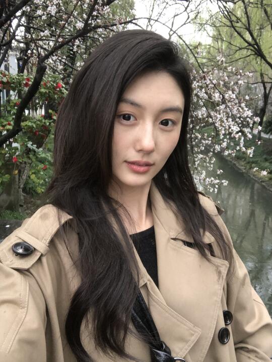 楼下花开了🌸