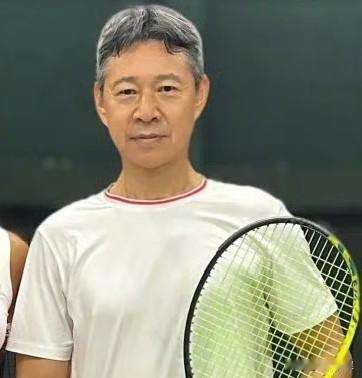 70岁张丰毅，近照引发热议！
 
7月5号，实力派演员张丰毅冲上了热搜，这次与他