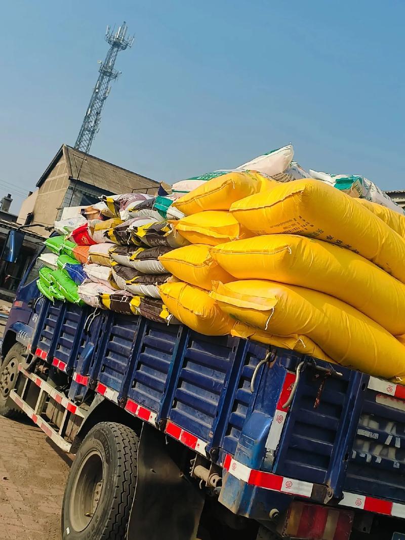 [浮云]所有人都在盯着霍尔木兹海峡的油价，没人注意到，这场封锁正在酝酿一场全球农