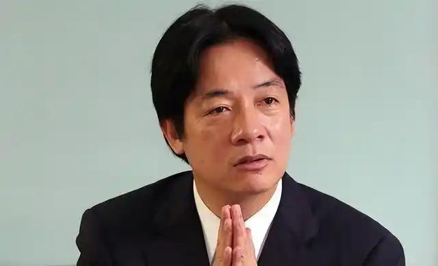 如果赖清德脑洞大开，真的宣布台湾是中华人民共和国的一个省，迎接中国人民解放军入岛