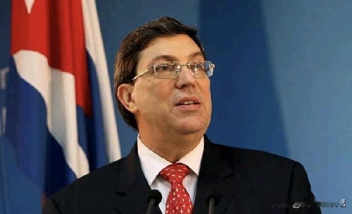 古巴外长布鲁诺·帕里利亚表示，部署在该地区的美军电子战飞机持续对委内瑞拉领空实施