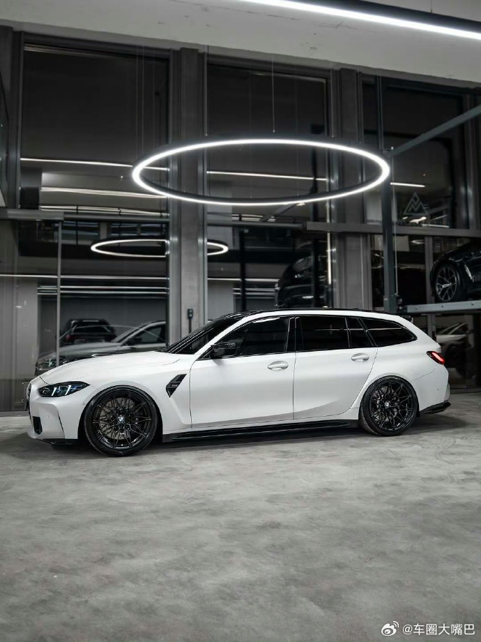 宝马 M3 Competition Touring 这高性能旅行车一进入国内市场
