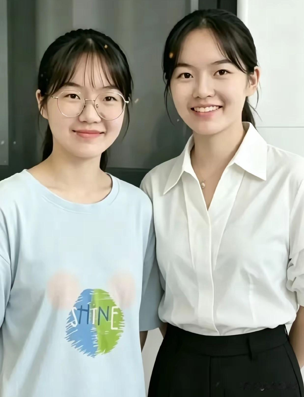 跨越千里的十二年善意，陌生姐姐活成寒门女孩的光
谁能想到，浙江嘉善陶庄的顾虹，和