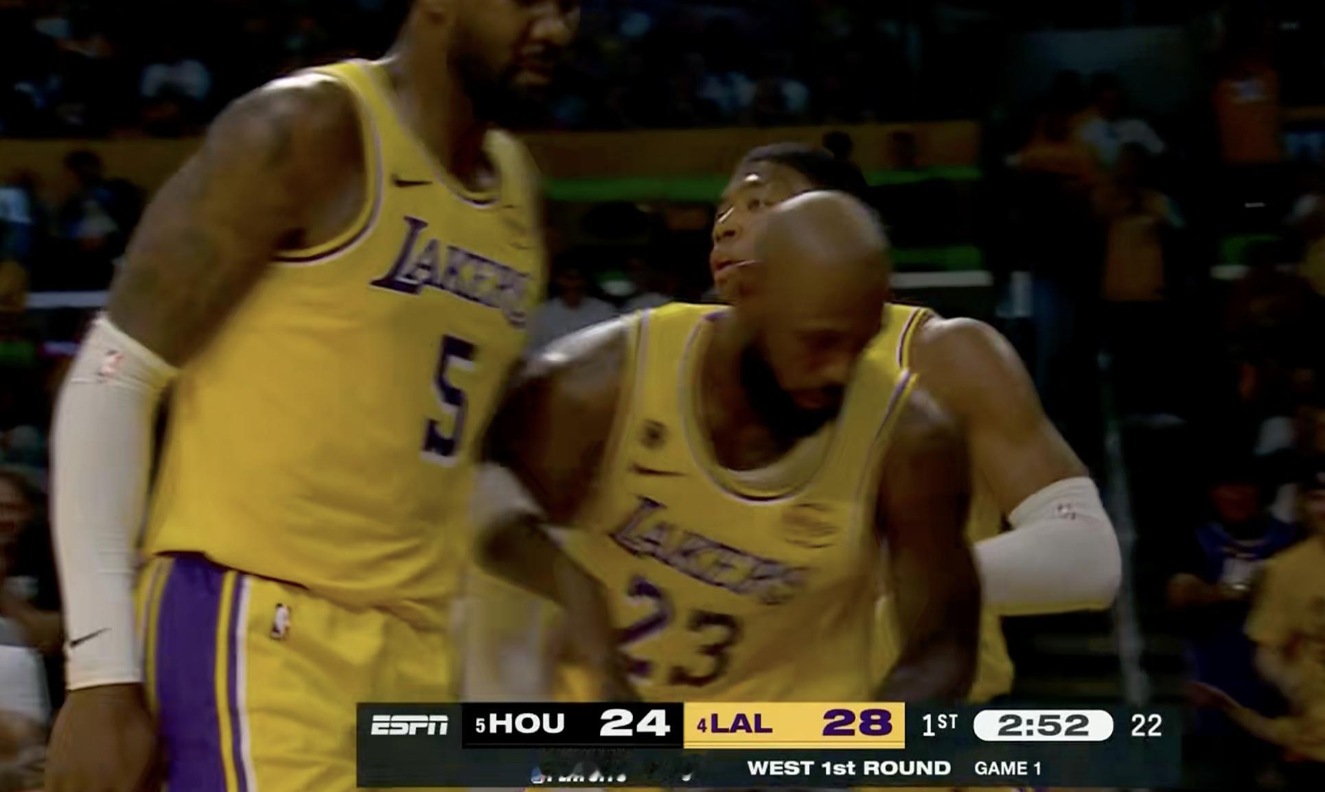 詹姆斯救球！进入暂停！ 以身作则，拼了！火箭vs湖人